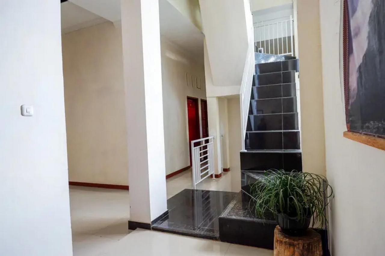 Reddoorz At Makale Tana Toraja Hotell Exteriör bild